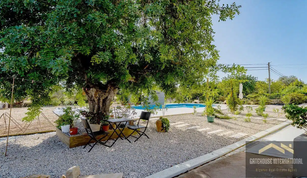 4 Bed Villa For Sale In Esteval Almancil Algarve09