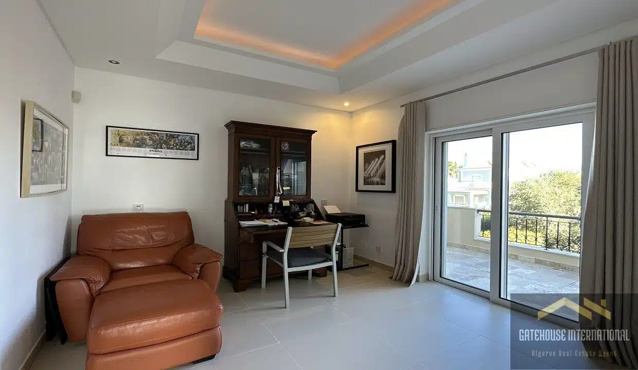 4 Bed Villa For Sale On The Crest Almancil Algarve 8