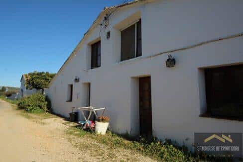 Algarve Farmhouse With 12 Hectares In Odiaxere Algarve