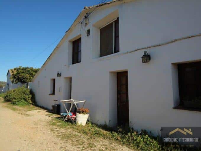 Algarve Bauernhaus mit 12 Hektar in Odiaxere Algarve