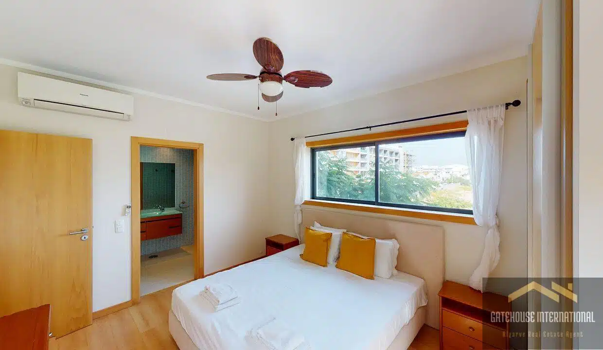 T21 Bed First Floor Apartment For Sale In Marina Village Olhao 19