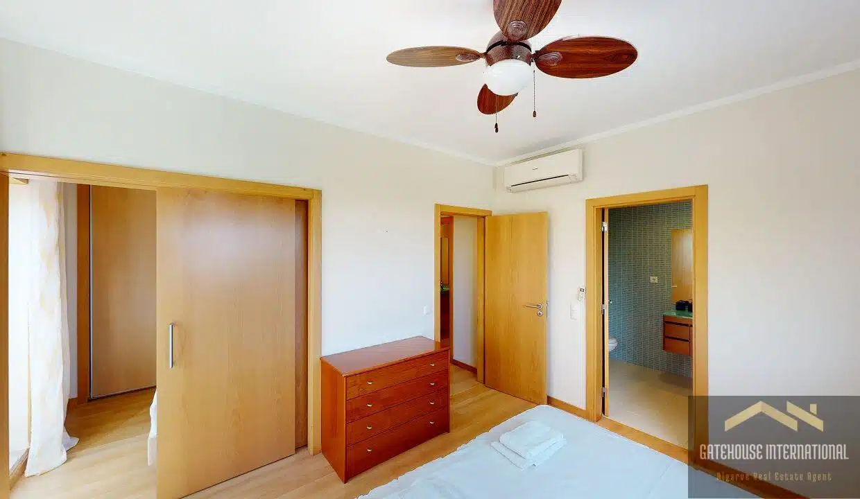 T21 Bed First Floor Apartment For Sale In Marina Village Olhao 20