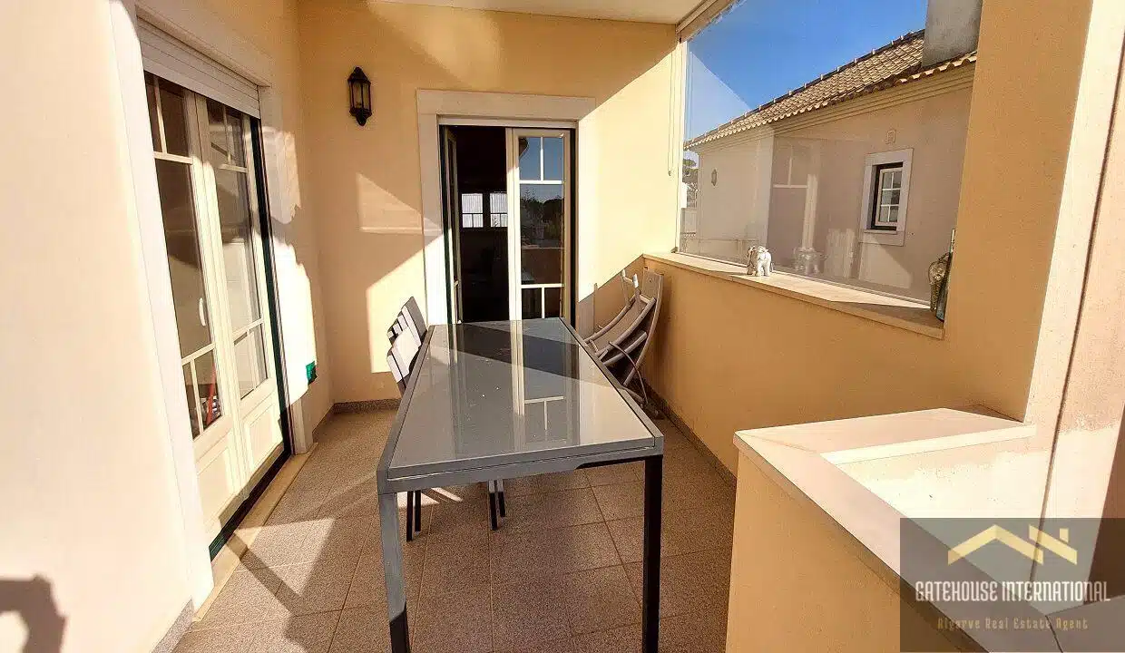 Top Floor 3 Bed Apartment For Sale In Albufeira Algarve 2