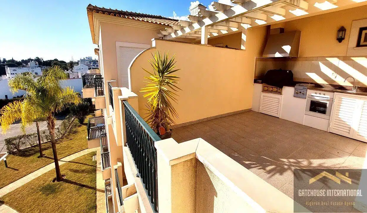 Top Floor 3 Bed Apartment For Sale In Albufeira Algarve 3