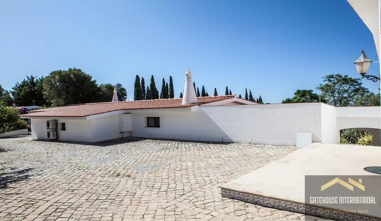 Villa With Guest Annexes Tennis Court Pool In Almancil Algarve 34