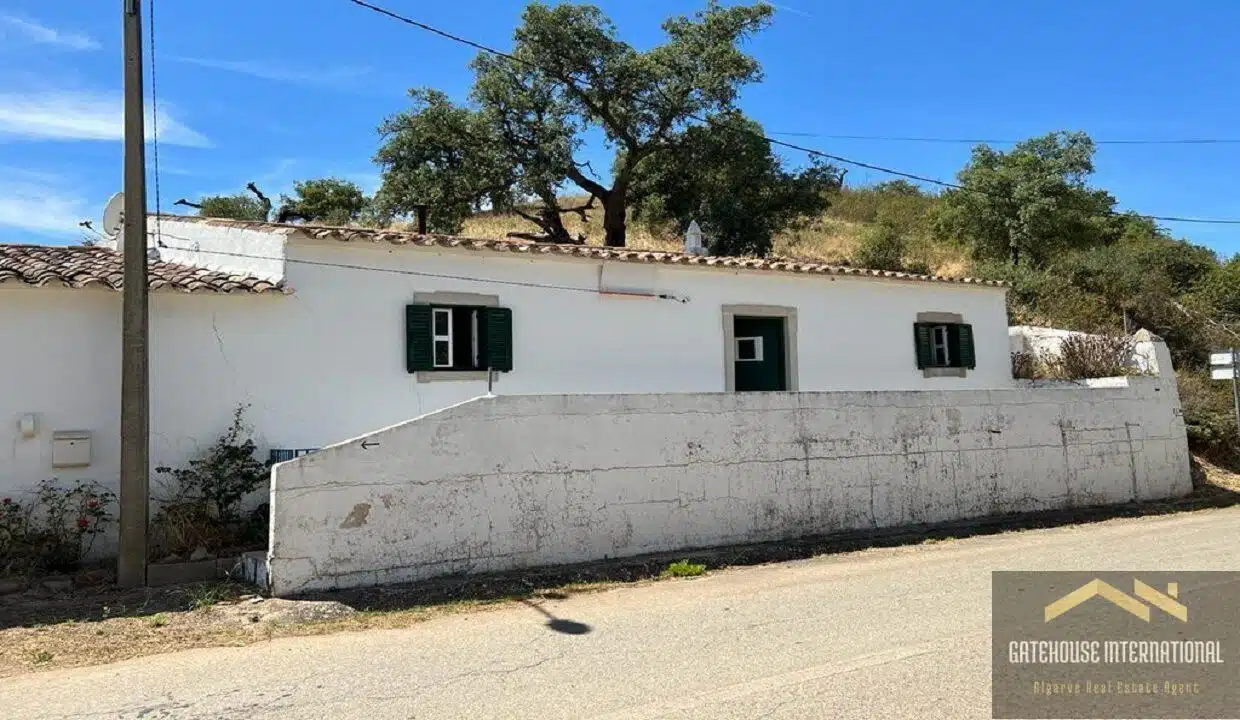 2 Algarvian Houses for Sale In Sao Bras With 6 Bedrooms 33