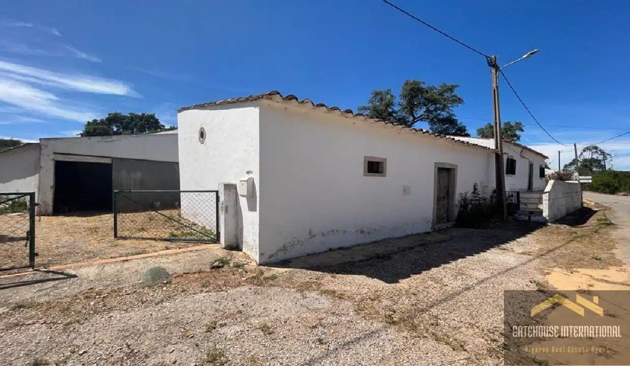 2 Algarvian Houses for Sale In Sao Bras With 6 Bedrooms 44
