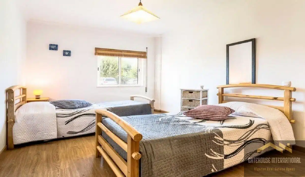 2 Bed Apartment In A Condominium In Vilamoura Algarve 5