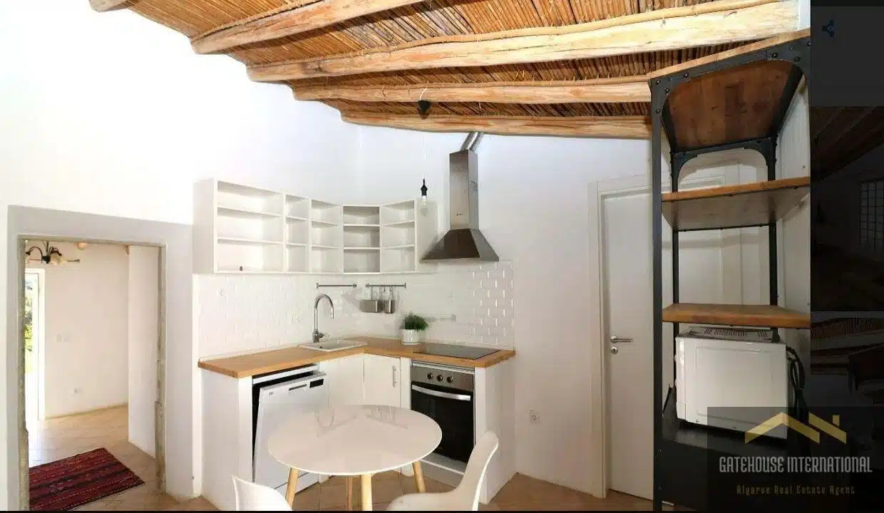 2 Bedroom Renovated House In Sao Bras Algarve4