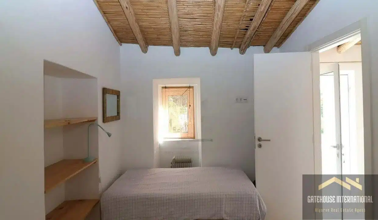 2 Bedroom Renovated House In Sao Bras Algarve5