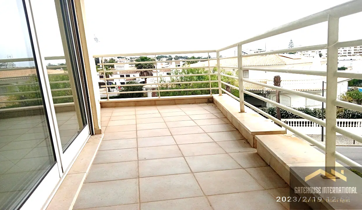 3 Bed Apartment In Vilamoura Centre Algarve For Sale 2