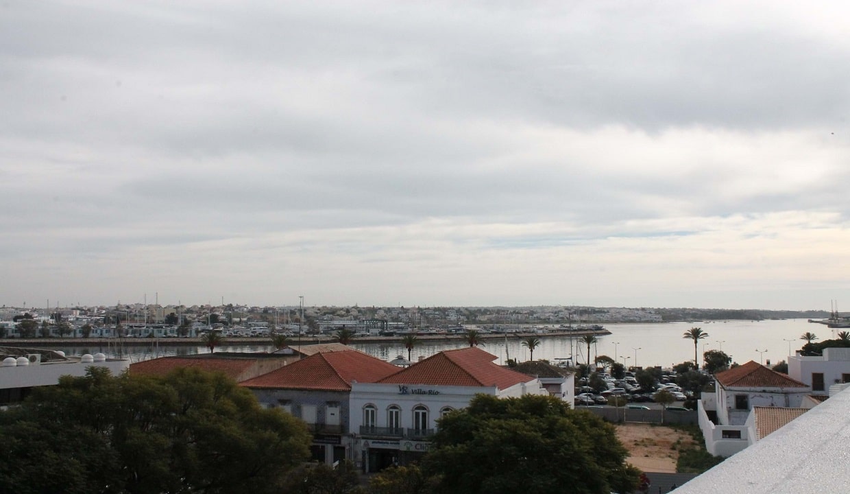 3 Bed Duplex In Portimao Algarve For Sale