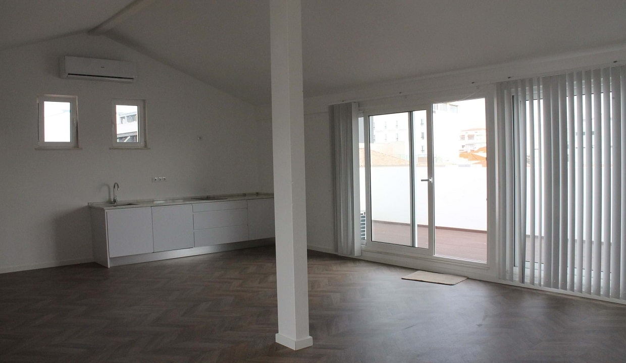 3 Bed Duplex In Portimao Algarve For Sale9