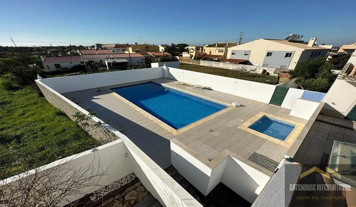 3 Bedroom Villa For Sale In Almancil Algarve 3