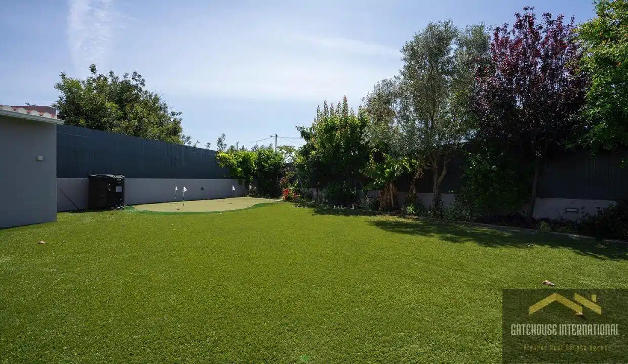 3 Bed Renovated Villa With Pool For Sale In Loule Algarve00