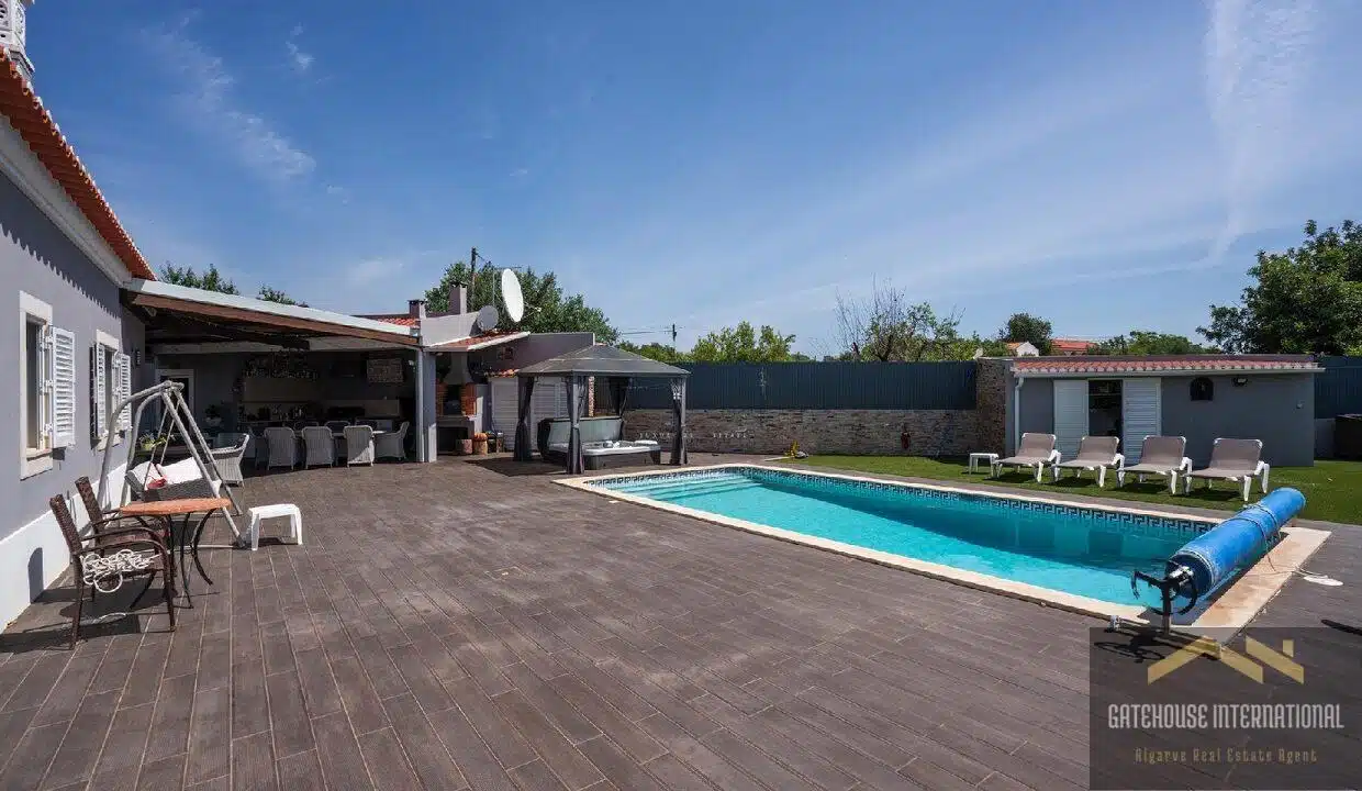 3 Bed Renovated Villa With Pool For Sale In Loule Algarve5