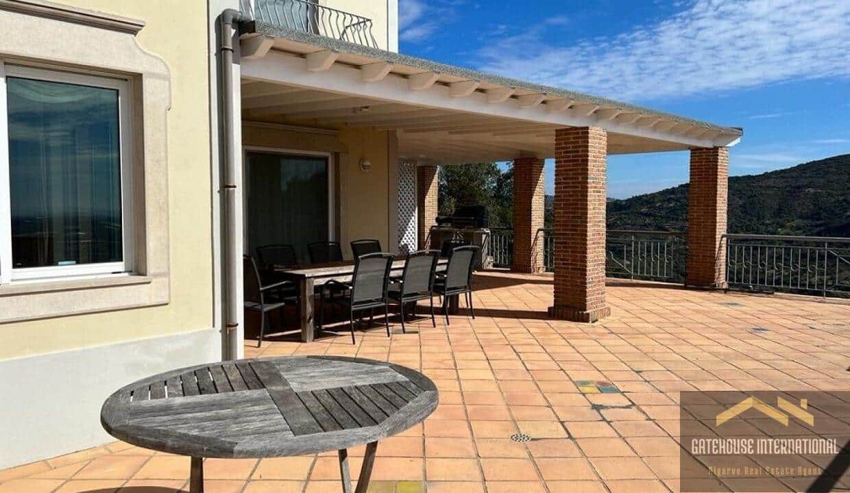 4 Bed Villa For Sale In Santa Barbara de Nexe Algarve 22