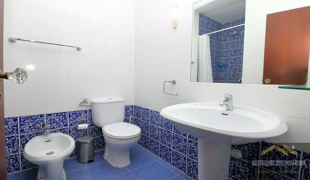 5 Bed Villa With Pool In Vilamoura Algarve For Sale 8