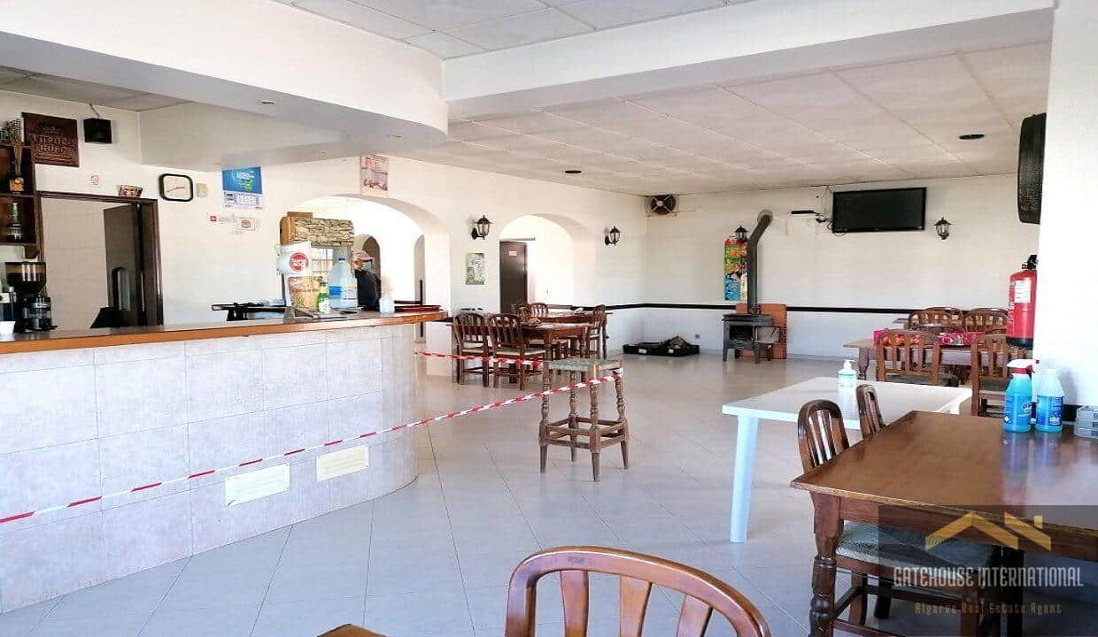 Albufeira Snack Bar With 1st Floor 2 Bed Apartment For Sale 1