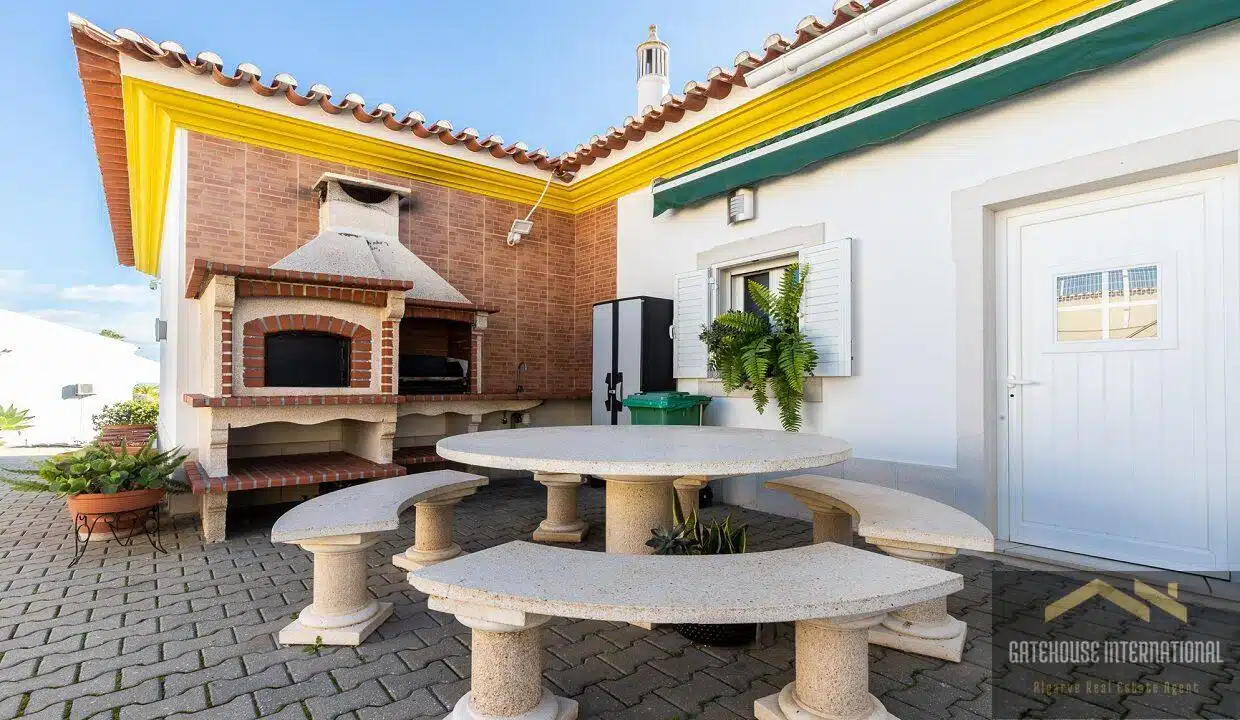 Detached 4 Bed Villa For Sale In Castro Marim Algarve 2