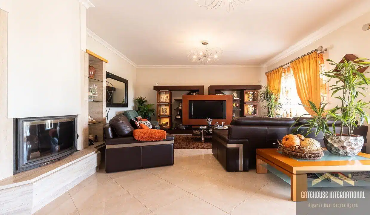 Detached 4 Bed Villa For Sale In Castro Marim Algarve 9