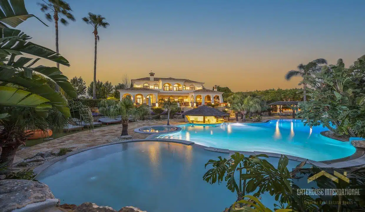 Luxury Villa For Sale In Boliqueime Algarve With Sea Views09