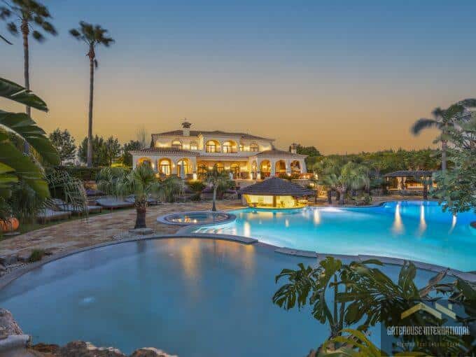 Villa de luxe à vendre à Boliqueime Algarve avec vue sur la mer09