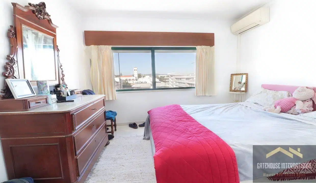 Sea View 2 Bedroom Apartment In Quarteira Algarve2