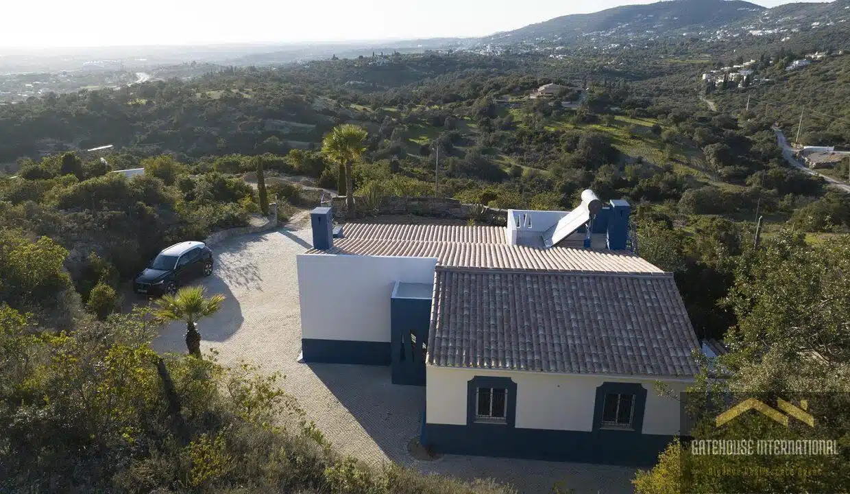 Sea View Villa For Sale In Santa Barbara de Nexe Algarve54