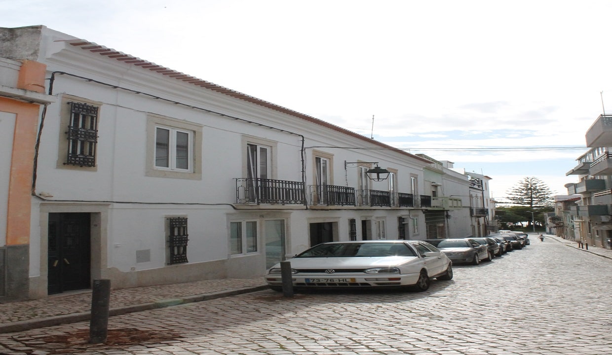 Traditional 11 Bedroom Property In Portimao Centre Algarve 55