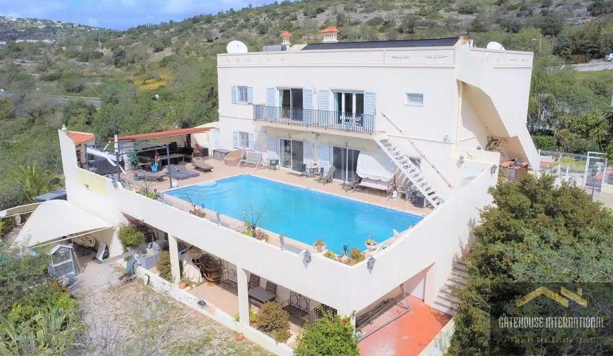 Traditional 6 Bed Villa For Sale In Loule Algarve 45