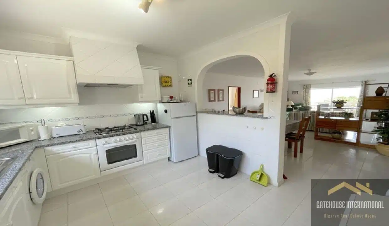 2 Bed Apartment In Praia da Luz Algarve With Garage Parking09