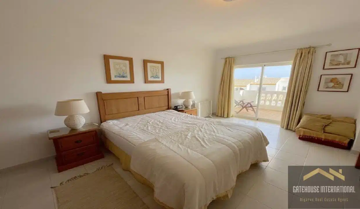 2 Bed Apartment In Praia da Luz Algarve With Garage Parking4