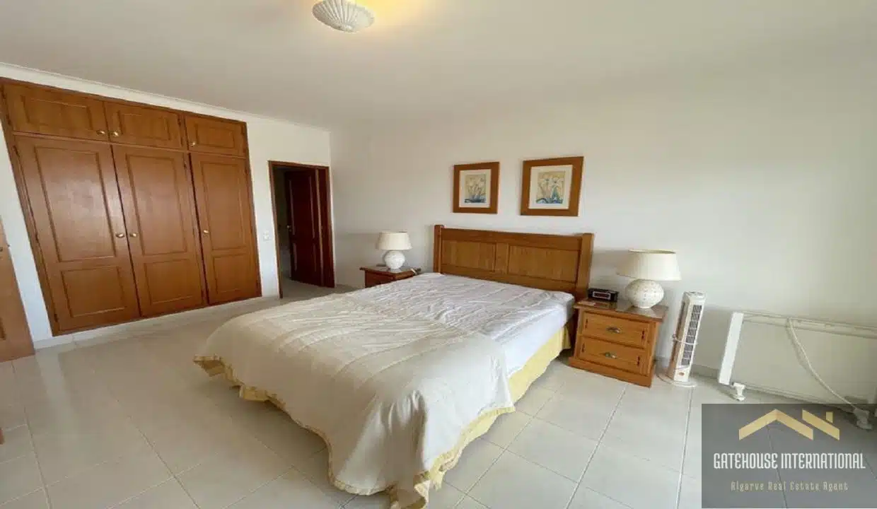 2 Bed Apartment In Praia da Luz Algarve With Garage Parking5