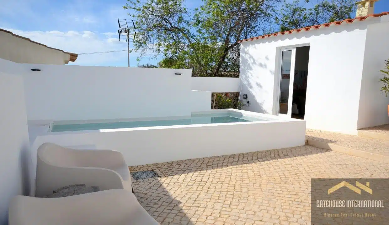 2 Bed Traditional Villa Plus Annexe Plunge Pool In Central Algarve 2