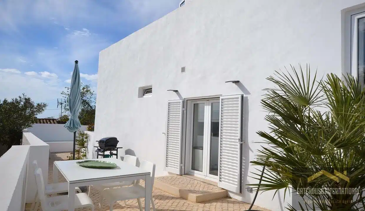 2 Bed Traditional Villa Plus Annexe Plunge Pool In Central Algarve 444