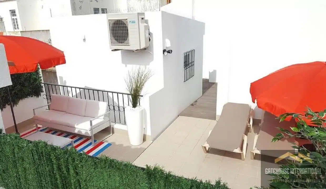 3 Apartments With 6 Beds Plus Shop In Lagos Centre Algarve55