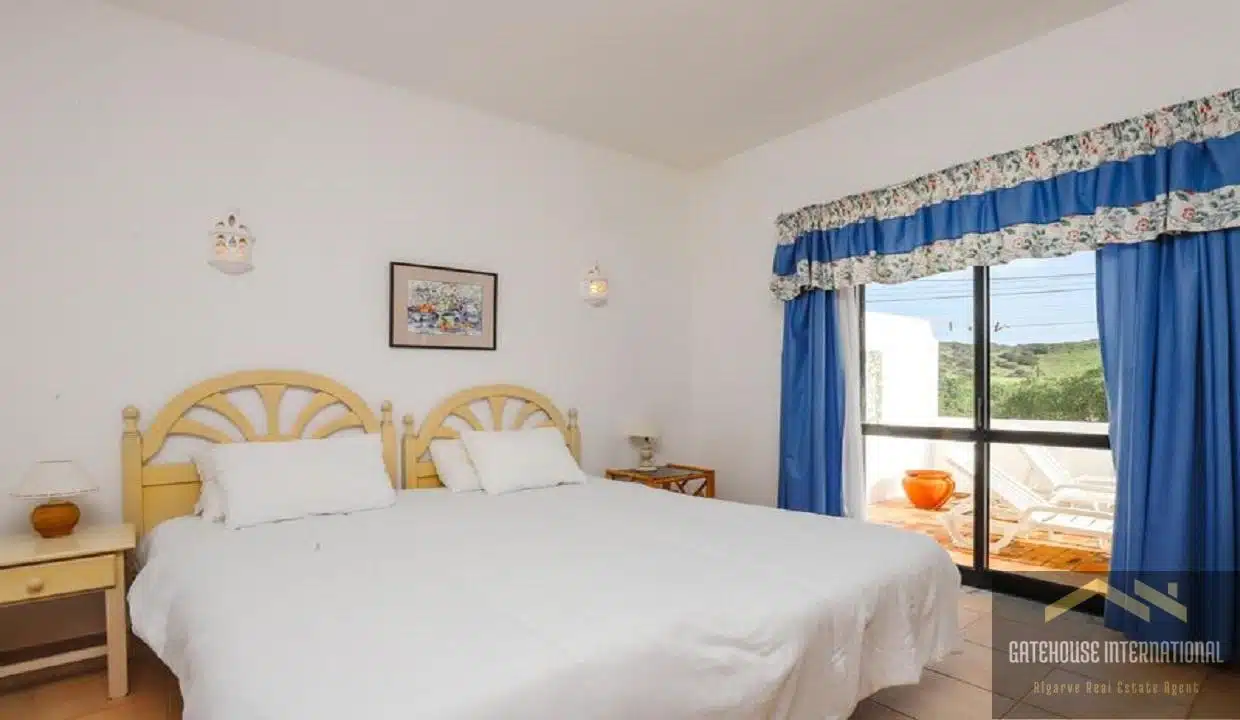 3 Bed Condominium Townhouse In Budens Algarve09