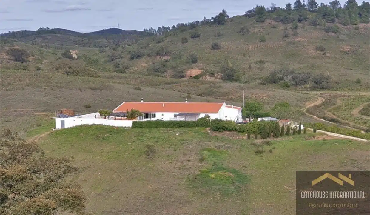 4 Bed Farmhouse With 3.65 Hectares In Sao Marcos da Serra Central Algarve1