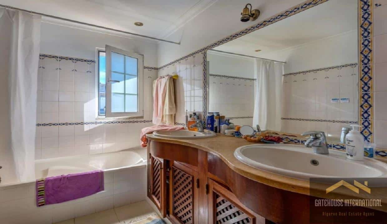 4 Bed Villa For Sale In Albufeira Algarve1