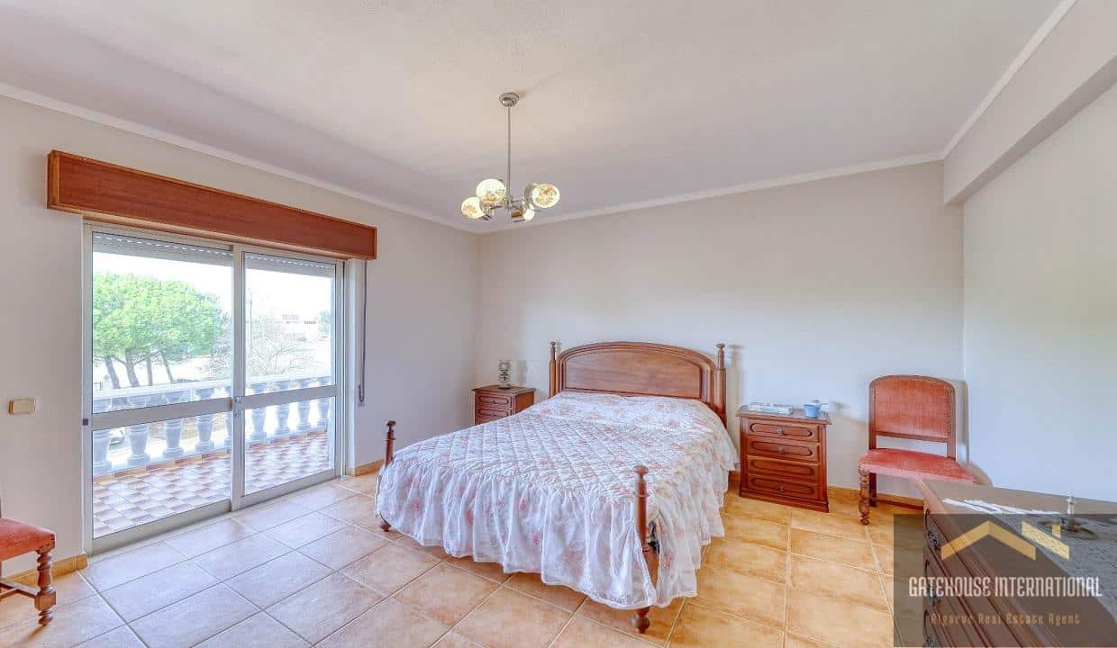 4 Bed Villa For Sale In Loule Algarve32