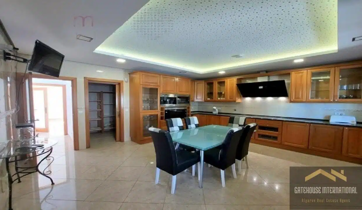 4 Bed Villa With 6 Car Garage In Albufeira Algarve For Sale 6 transformed