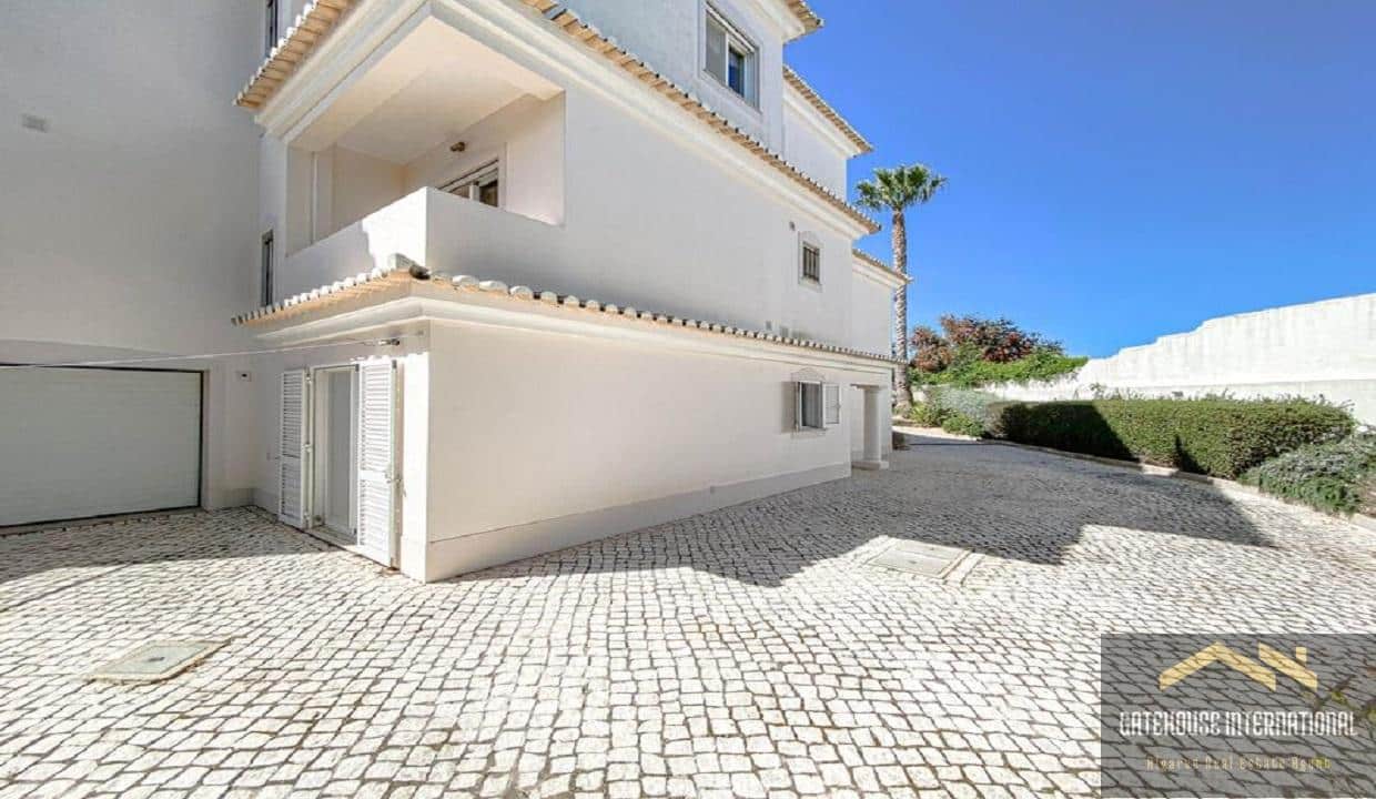 5 Bed Villa For Sale In Praia da Luz With Sea Views455