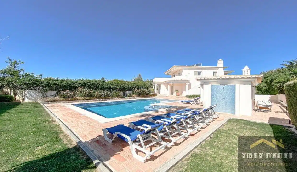 5 Bed Villa For Sale In Praia da Luz With Sea Views677