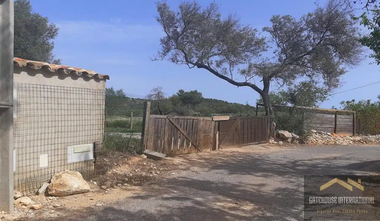 Central Algarve Property Ruin With Land In Tunes 0