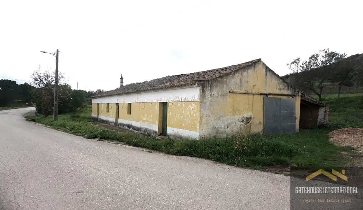 Farmhouse With 4 5 Hectares For Renovation In Mexilhoeira Grande Algarve33 transformed