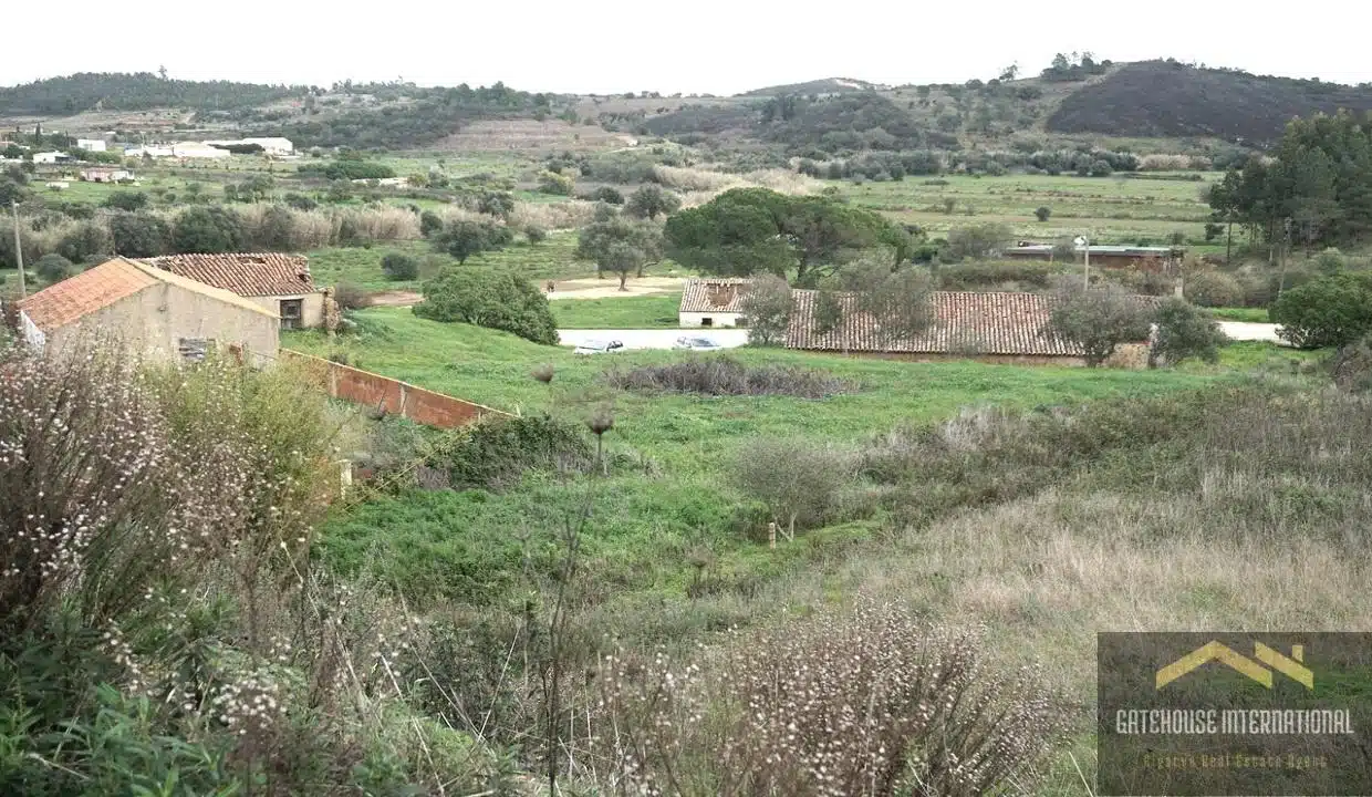 Farmhouse With 4 5 Hectares For Renovation In Mexilhoeira Grande Algarve6 transformed