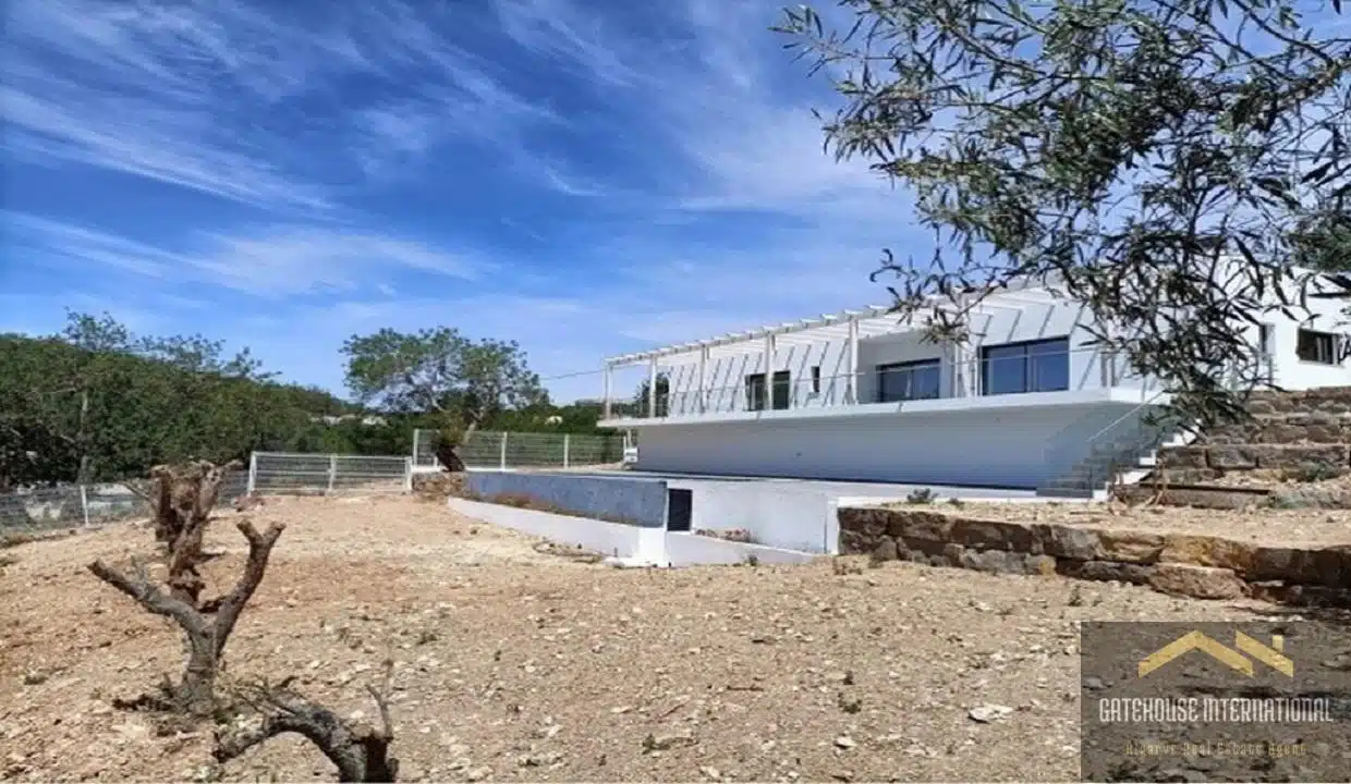 New Villa For Sale In Loule Central Algarve3