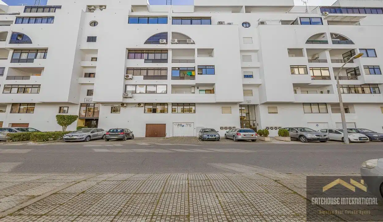 Property For Sale In Quarteira Algarve 54