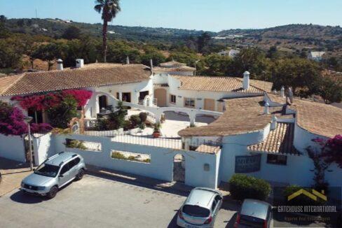 Property With 4 Apartments Plus Bar Restaurant In Praia da Luz7